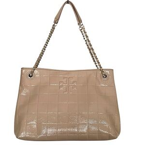 TORY BURCH Marion Quilted Patent Chain-Shoulder Slouchy Tote in Light Oak